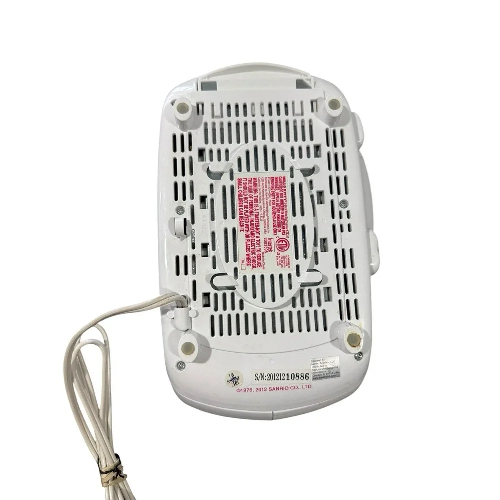 Hello Kitty 2-Slice Wide Slot Toaster KT5211 Bread/Bagel White Pink Sanrio 2012